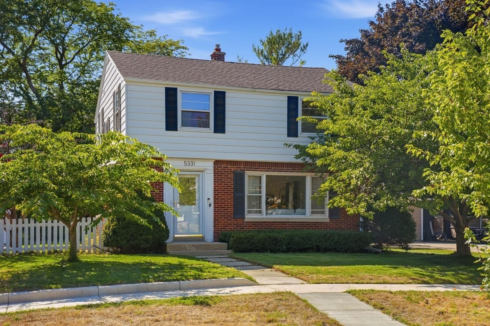 5331 Lydell, Glendale, WI