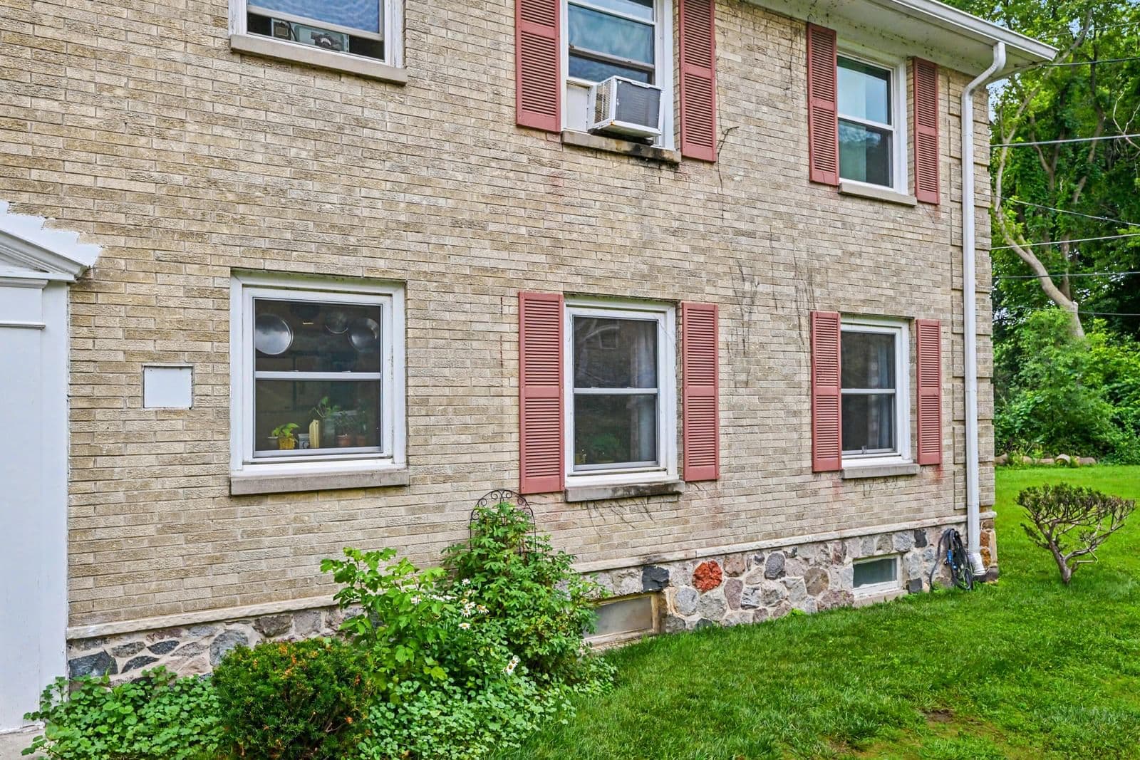 1323 Randolph