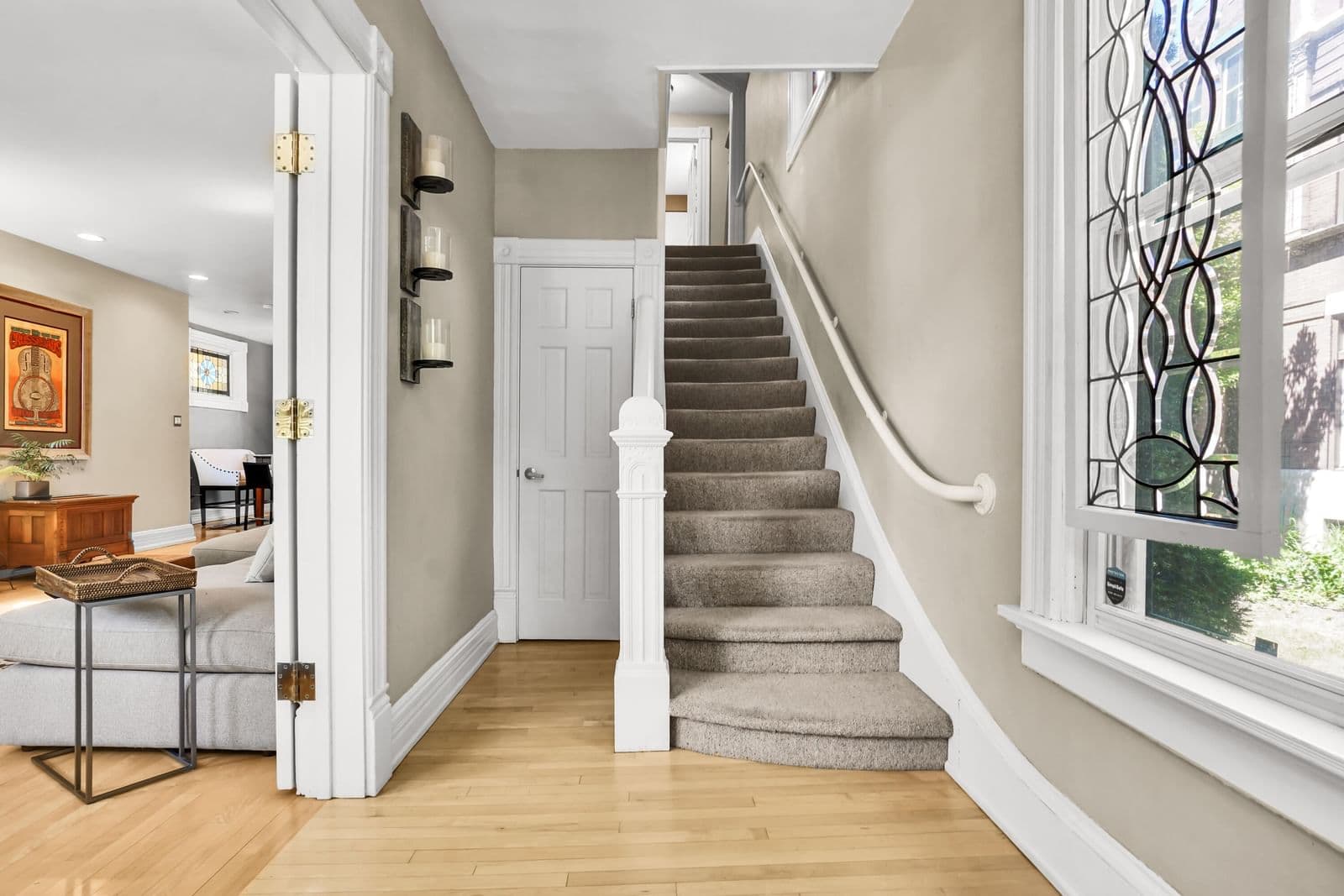 1323 Astor