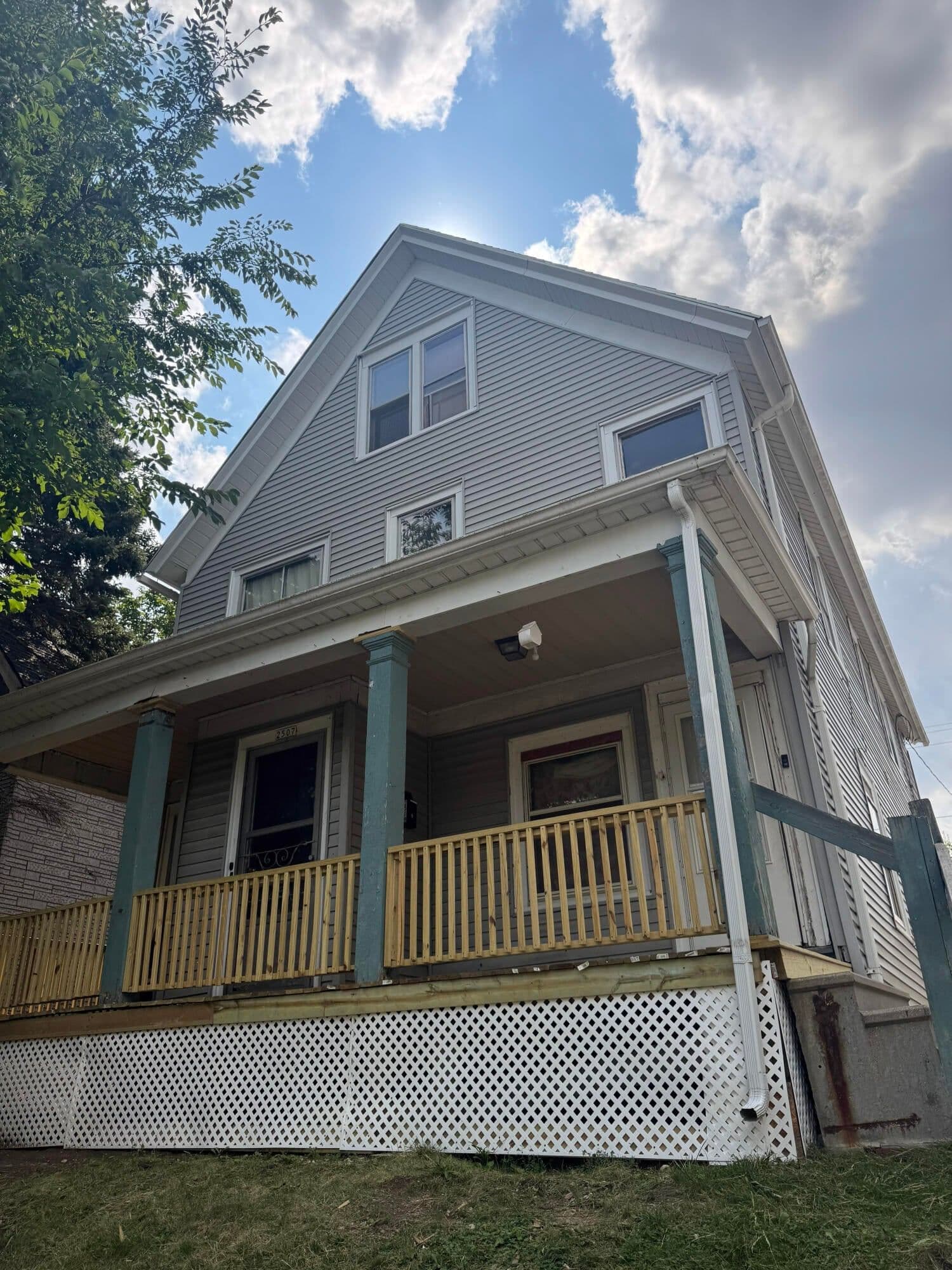 2507 Buffum