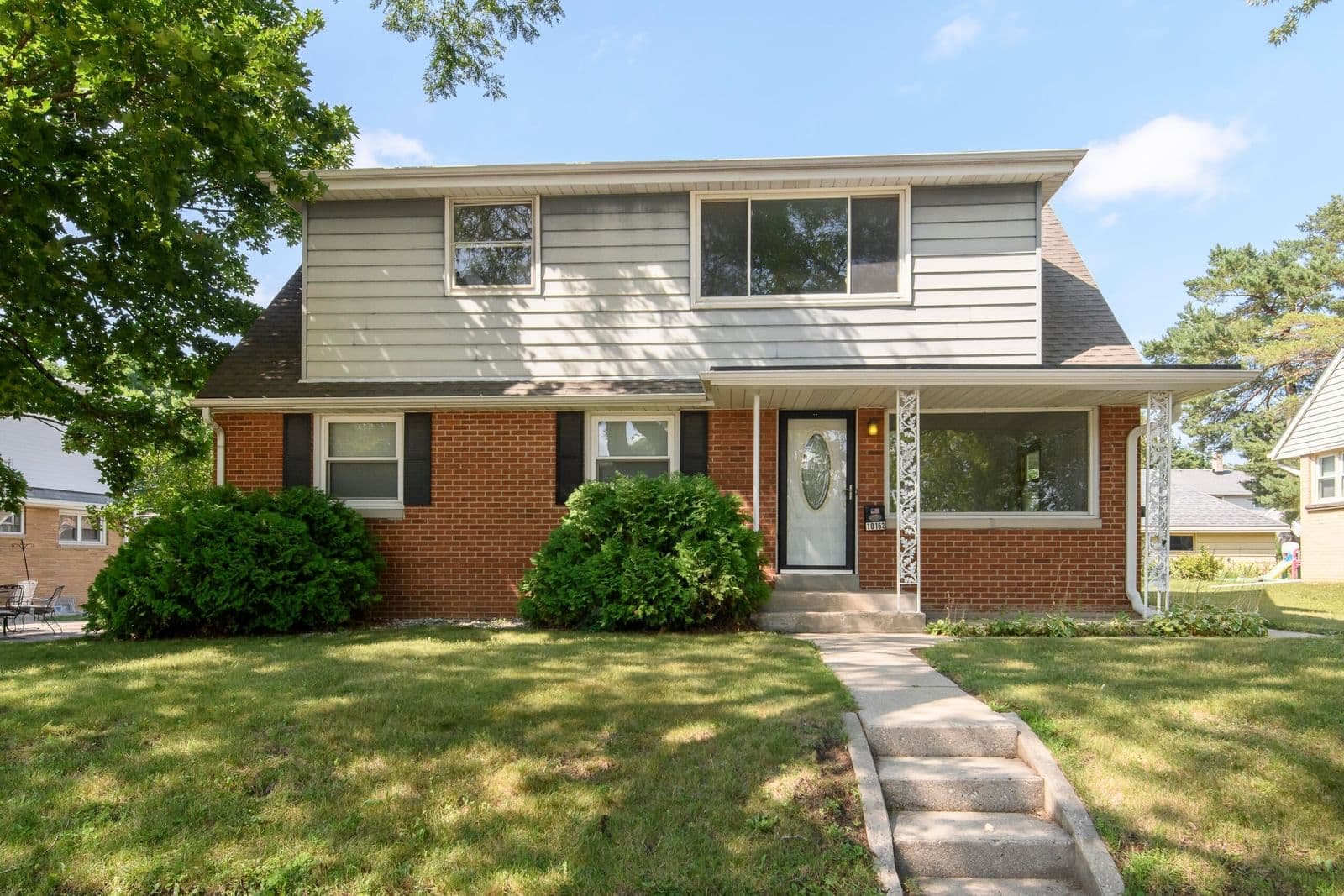 10160 Montana, West Allis, WI