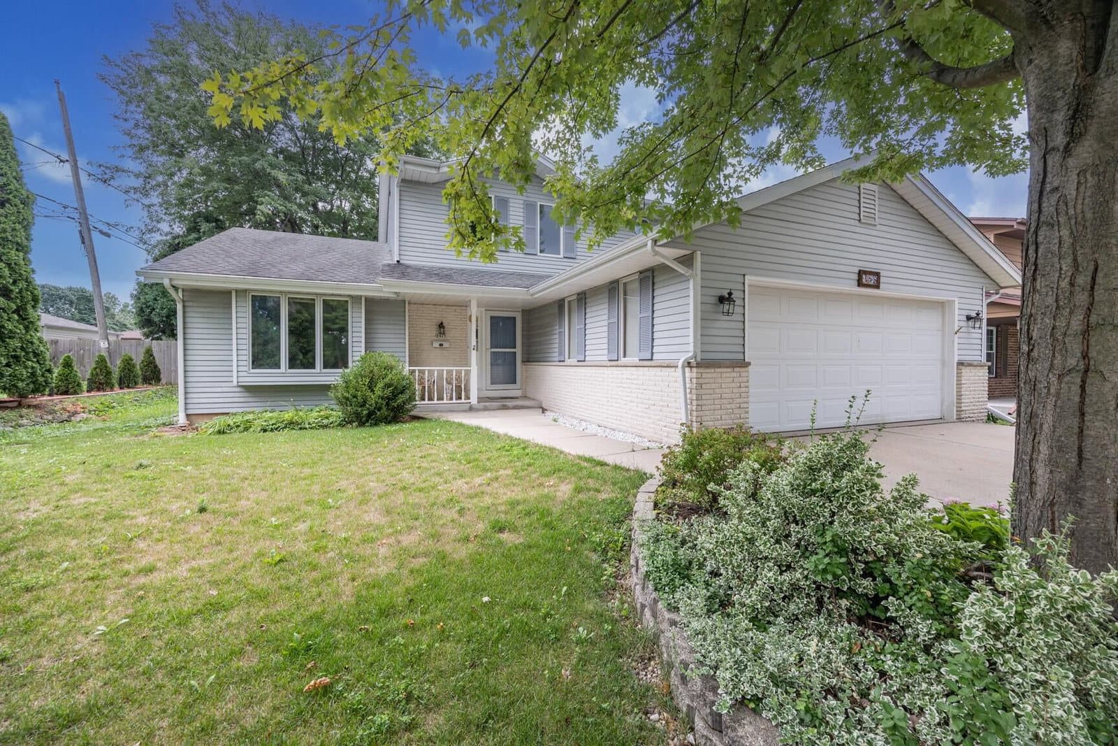 9425 Harrison, West Allis, WI