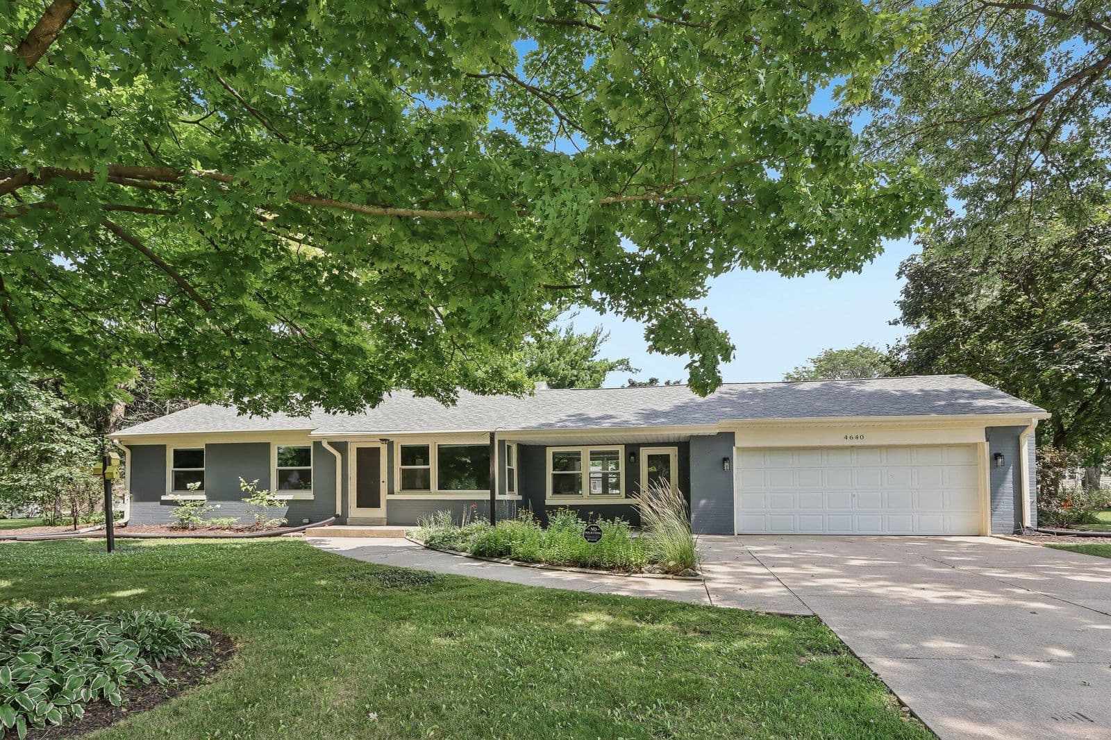 4640 149th, Brookfield, WI
