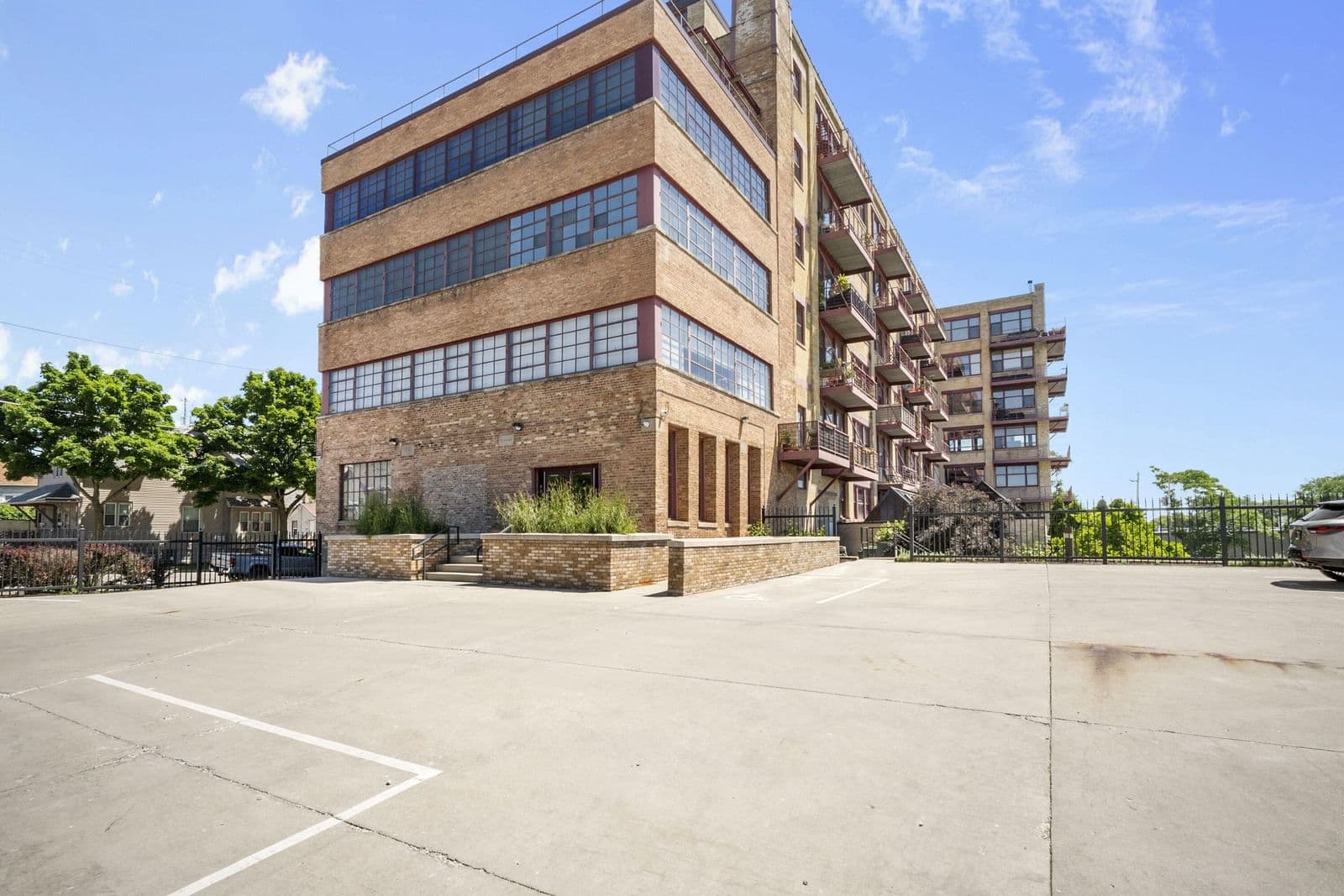 215 Maple