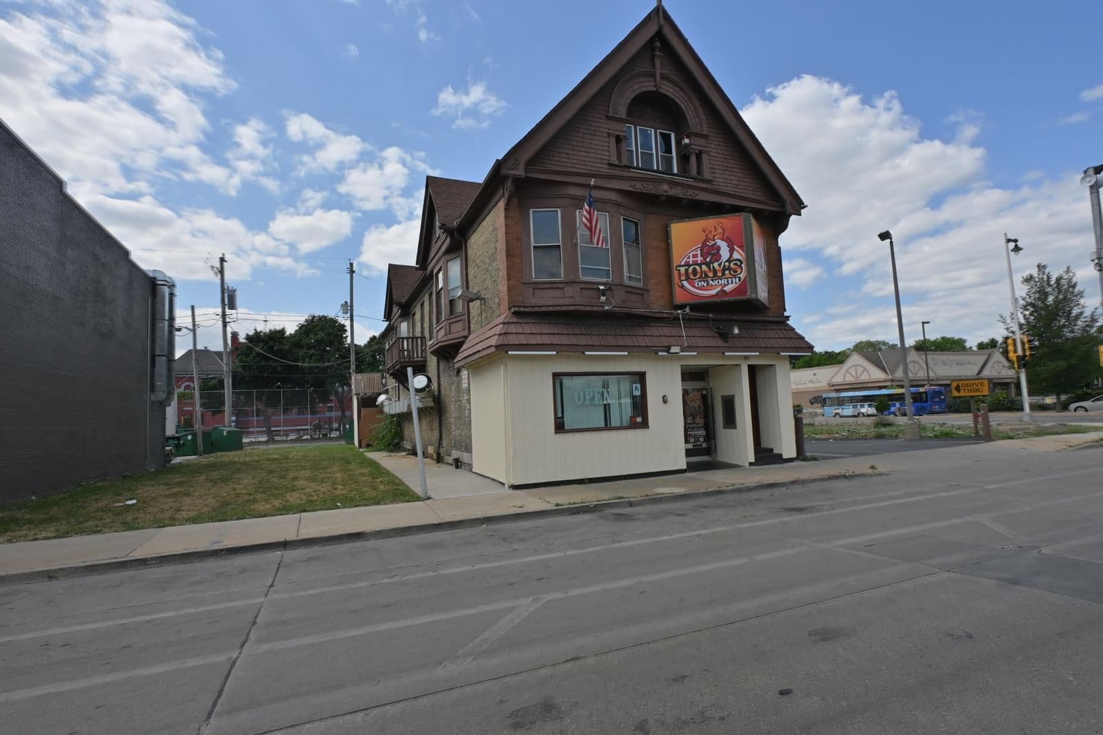 2625 North
