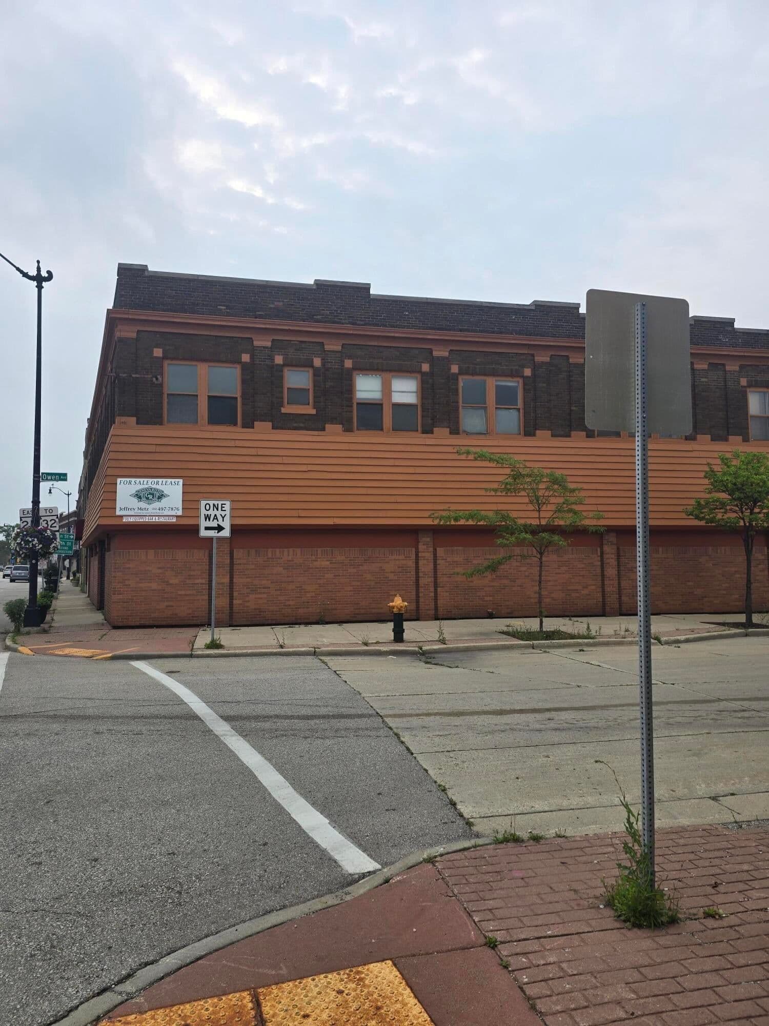 1521 Washington, Racine, WI
