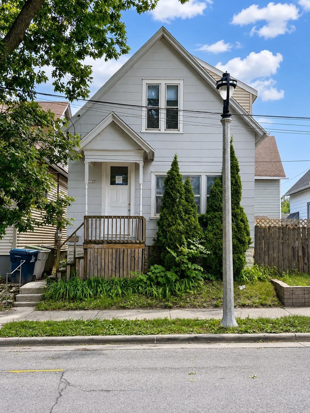 1125 Clarke