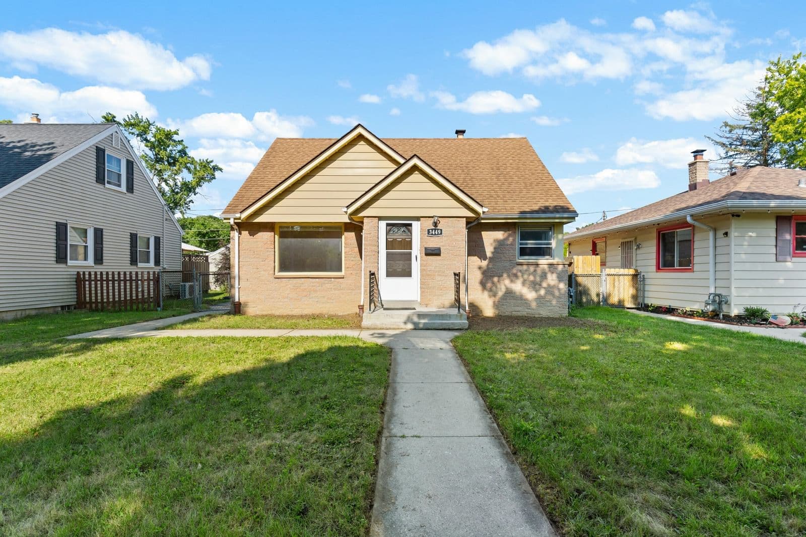 3449 77th, Milwaukee, WI