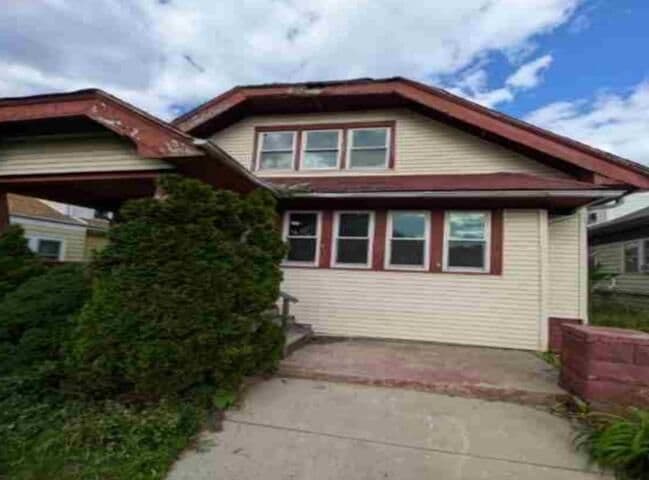 3866 25th, Milwaukee, WI