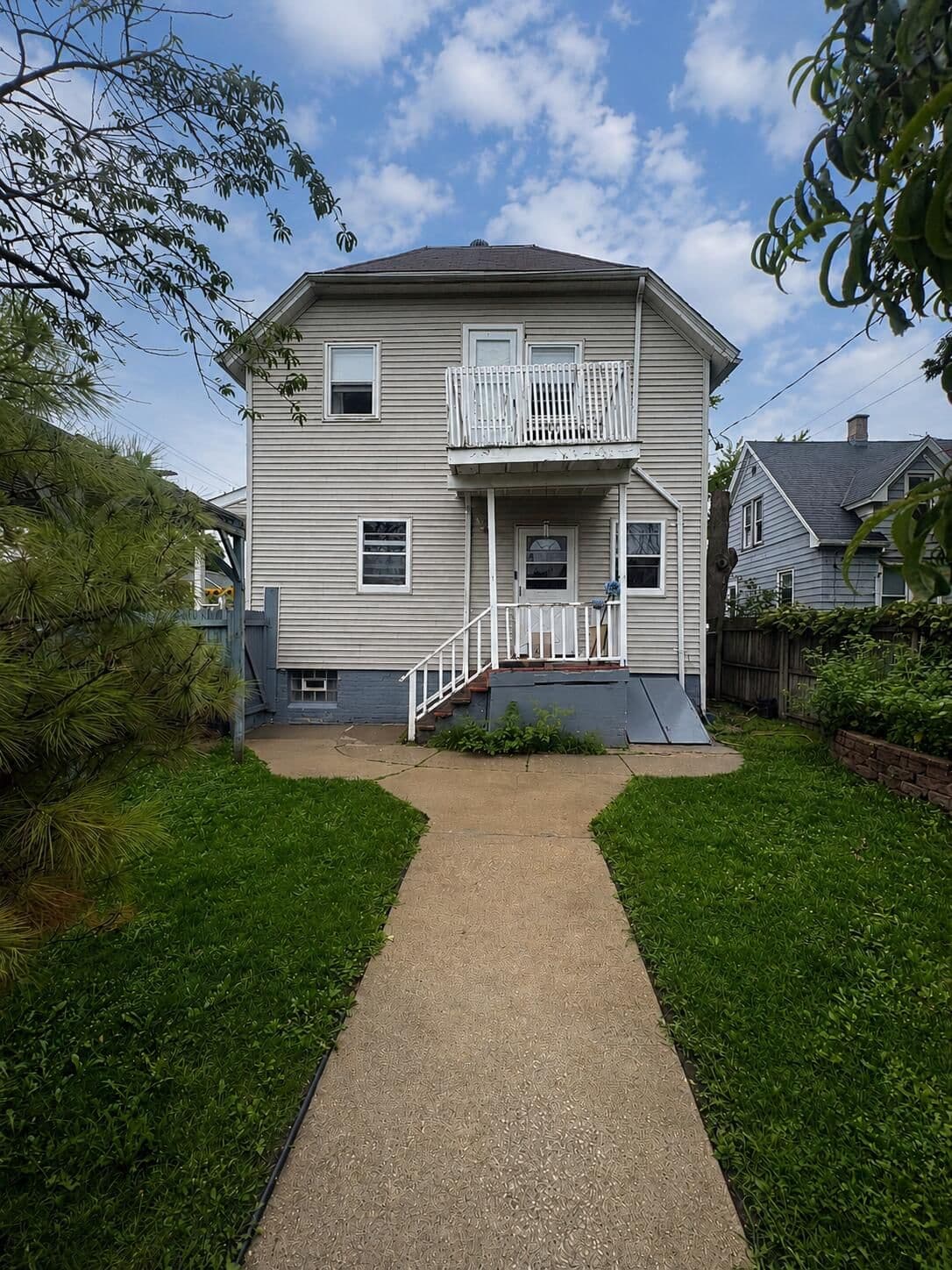 1573 Packard Ave