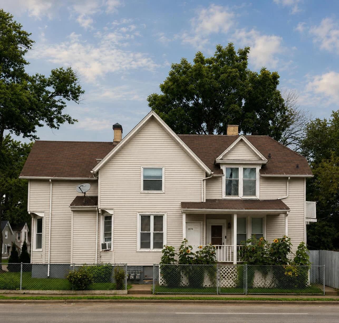1573 Packard Ave