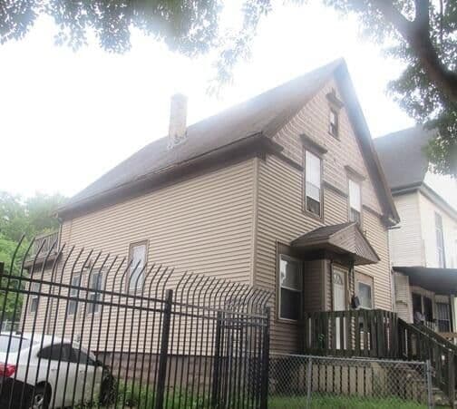 2506 Fond Du Lac Ave