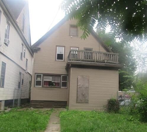 2506 Fond Du Lac Ave