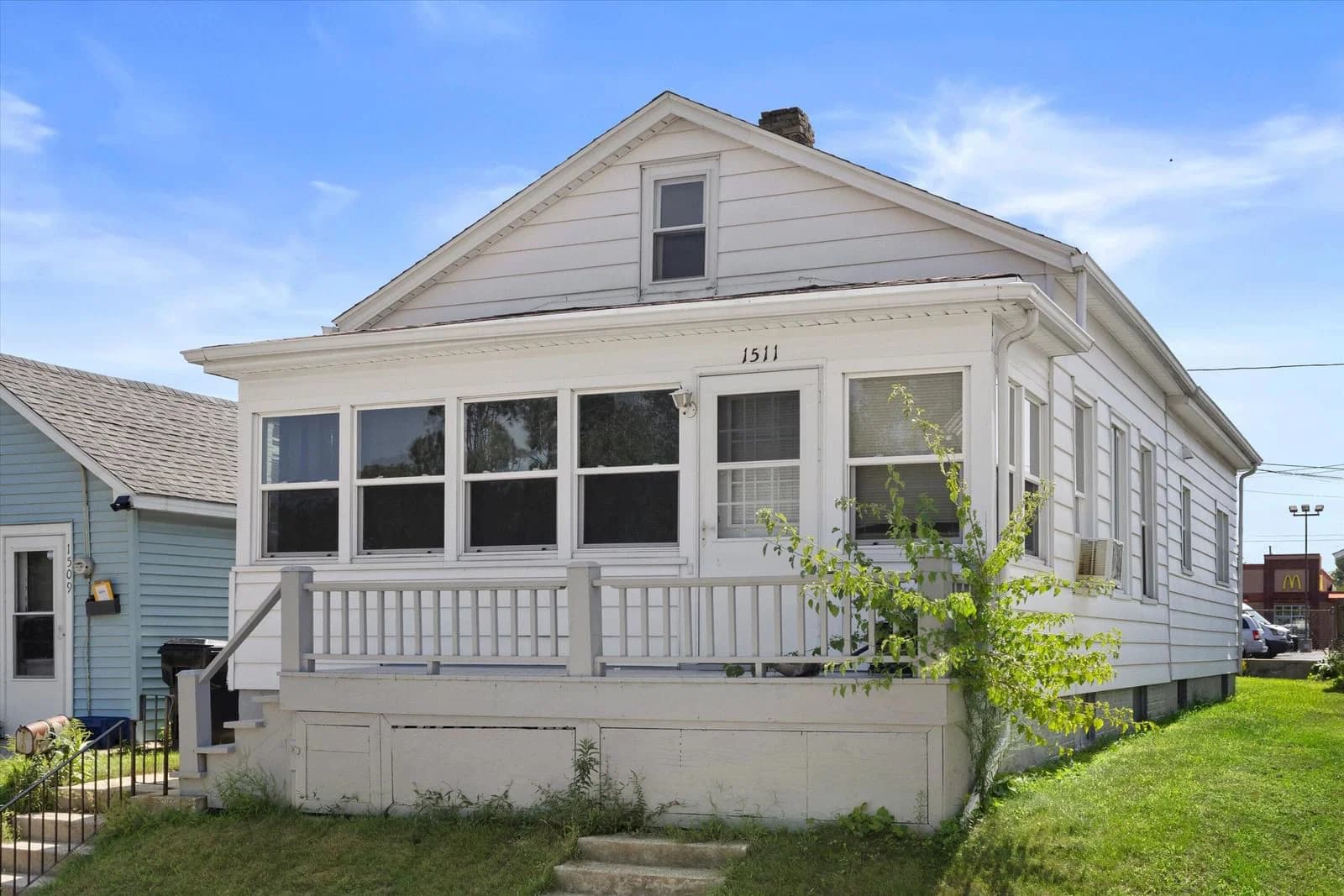 1511 Lombard Ave