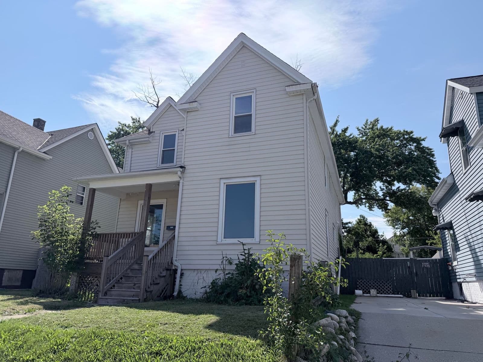 1544 Kearney Ave
