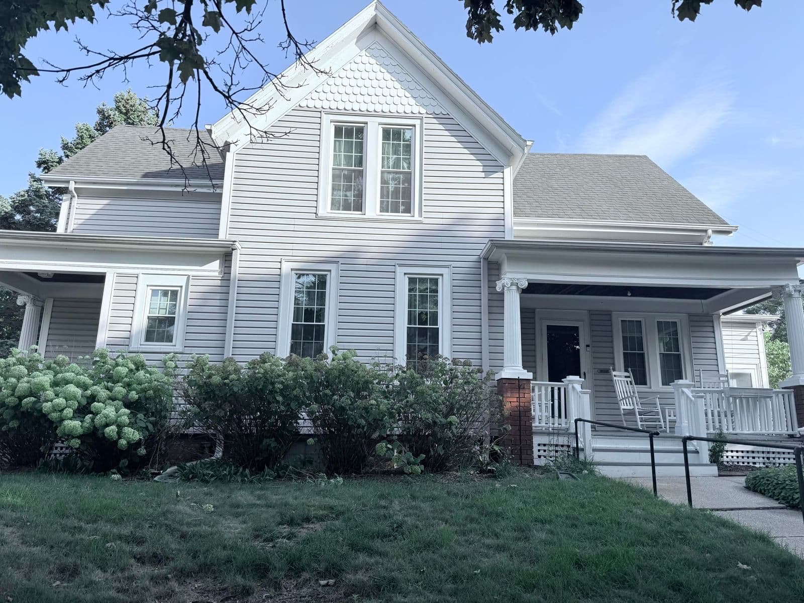 2603 Shore, Milwaukee, WI