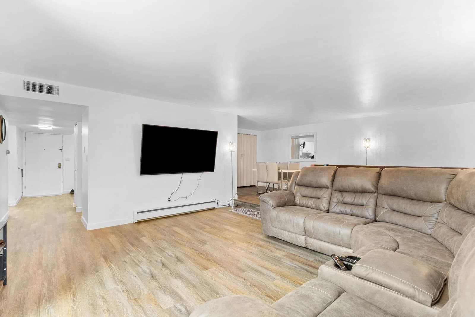 5200 Tuckaway