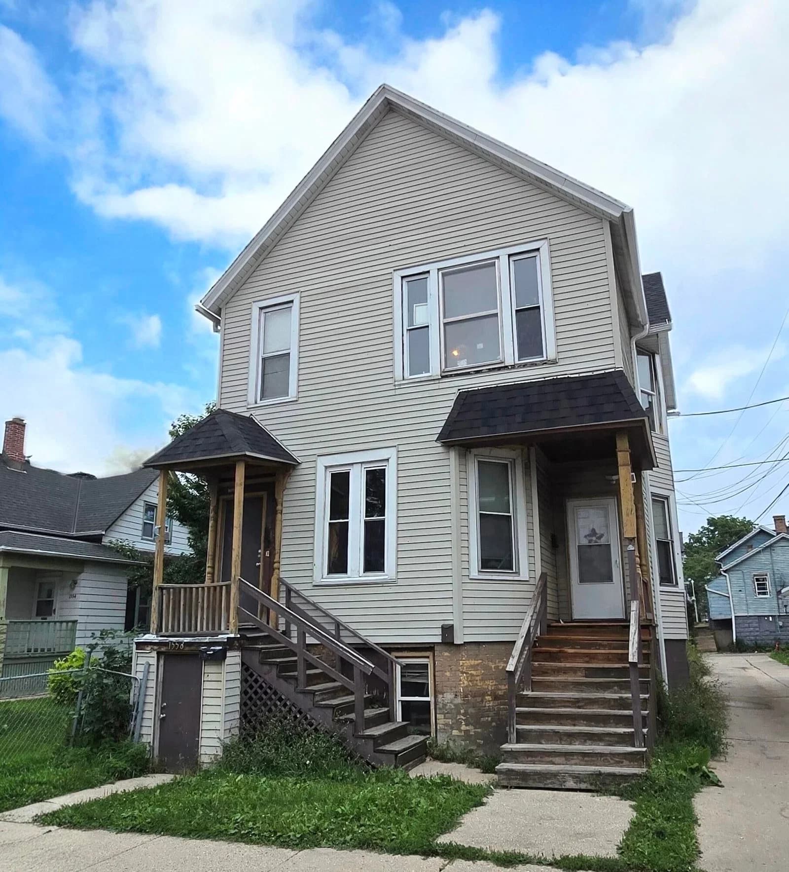 1558 13th, Milwaukee, WI