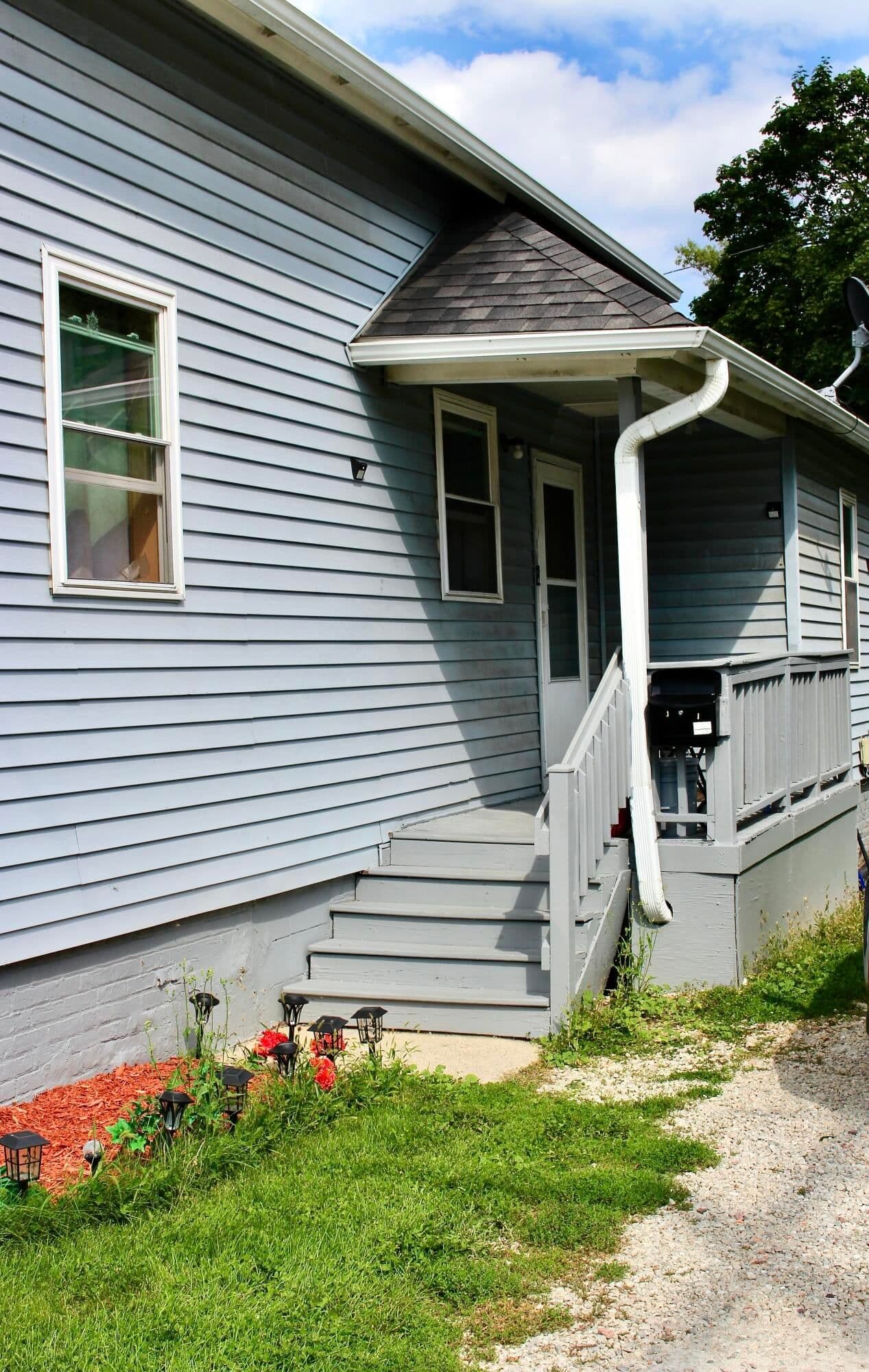 413 Memorial Dr