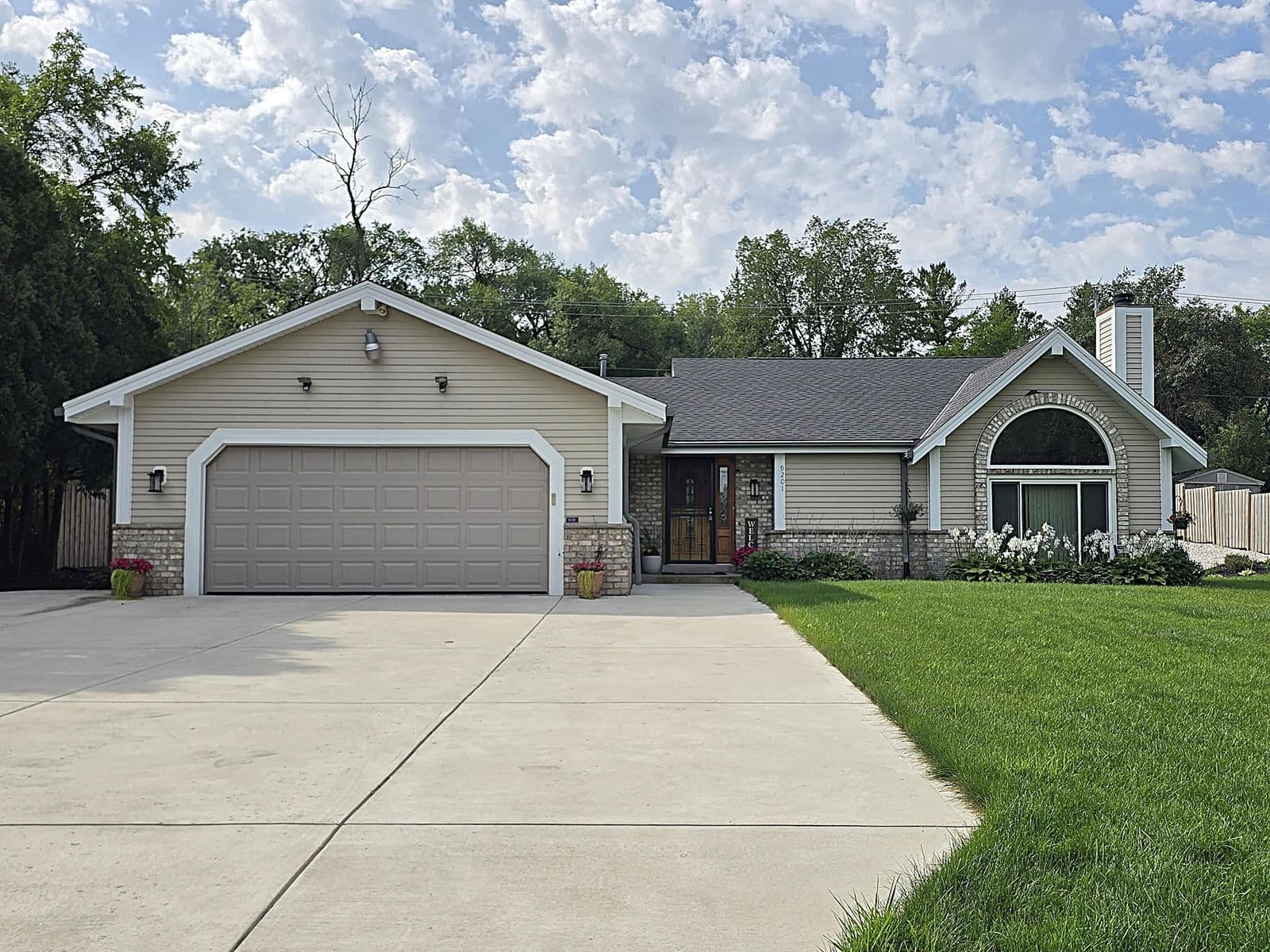 9201 County Line Rd