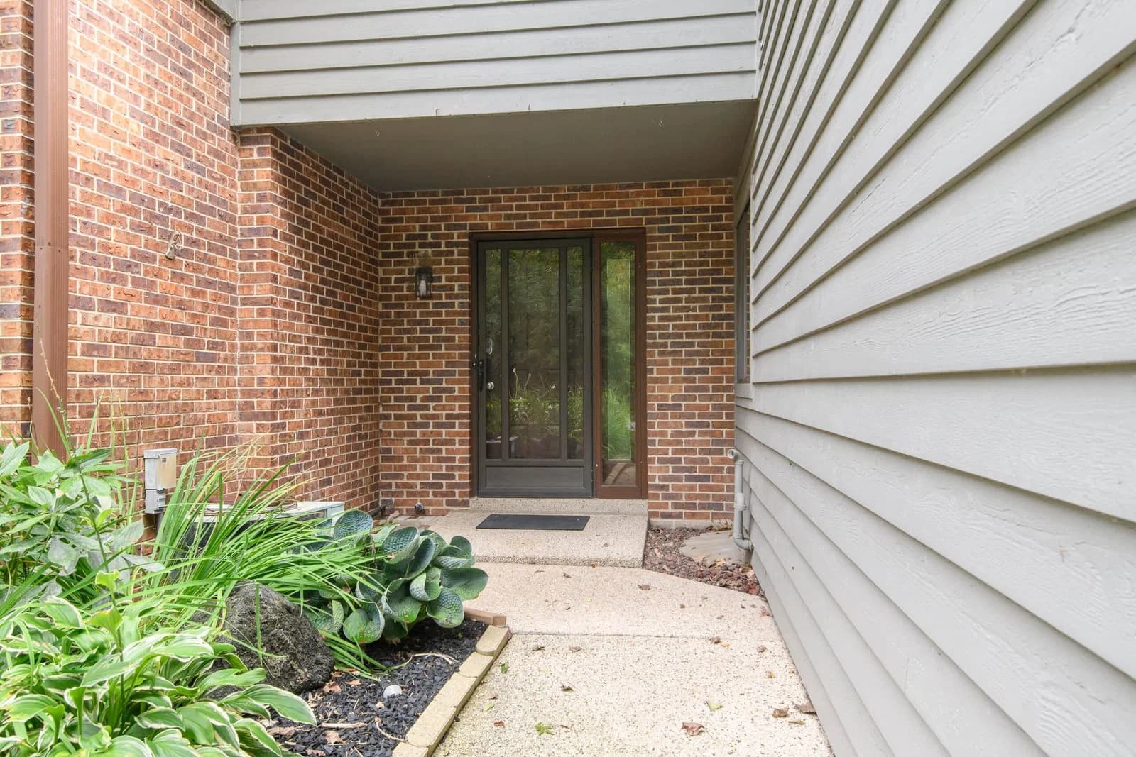 2906 Old Mill Dr