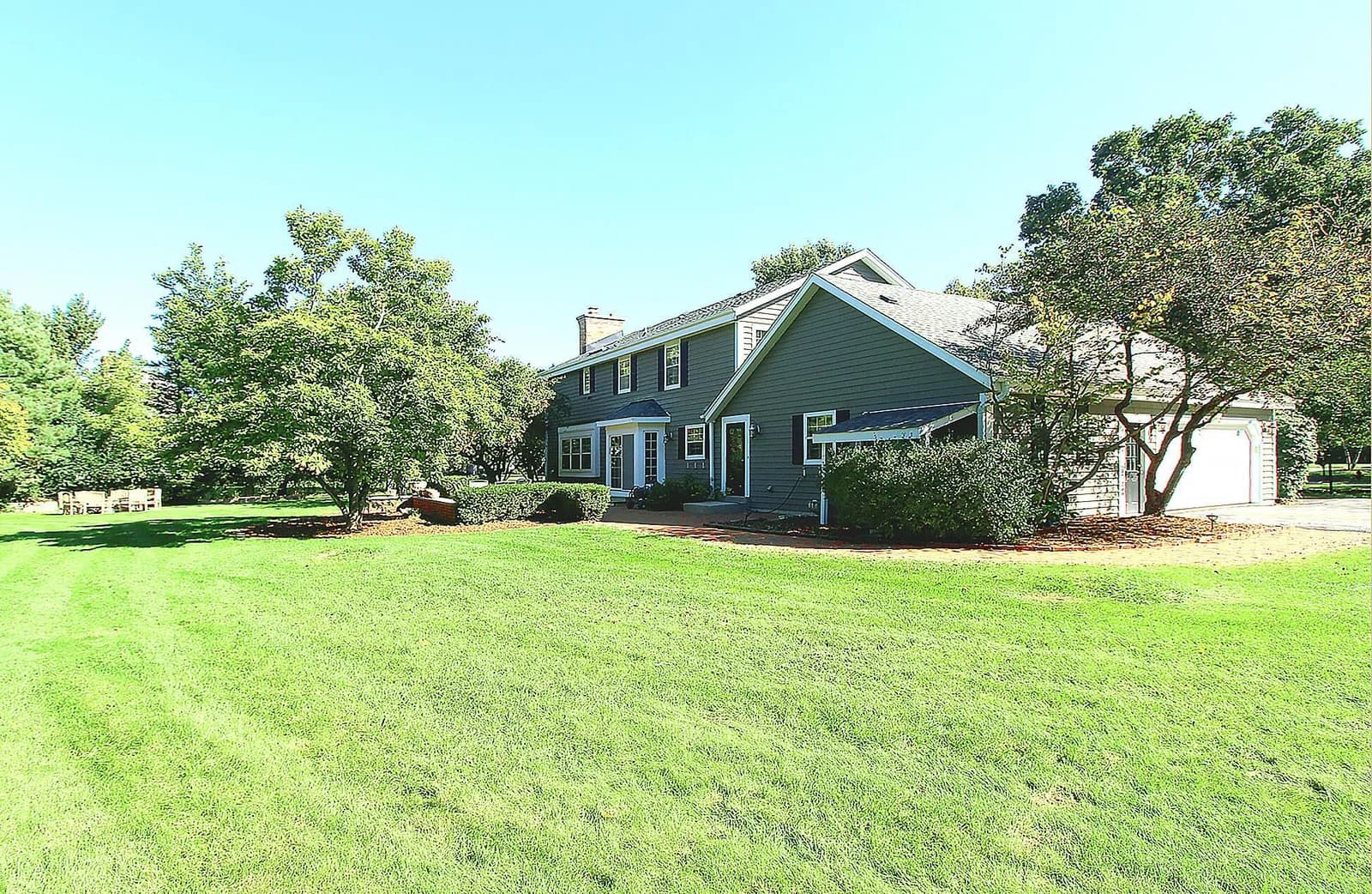 10205 Kenilworth Cir