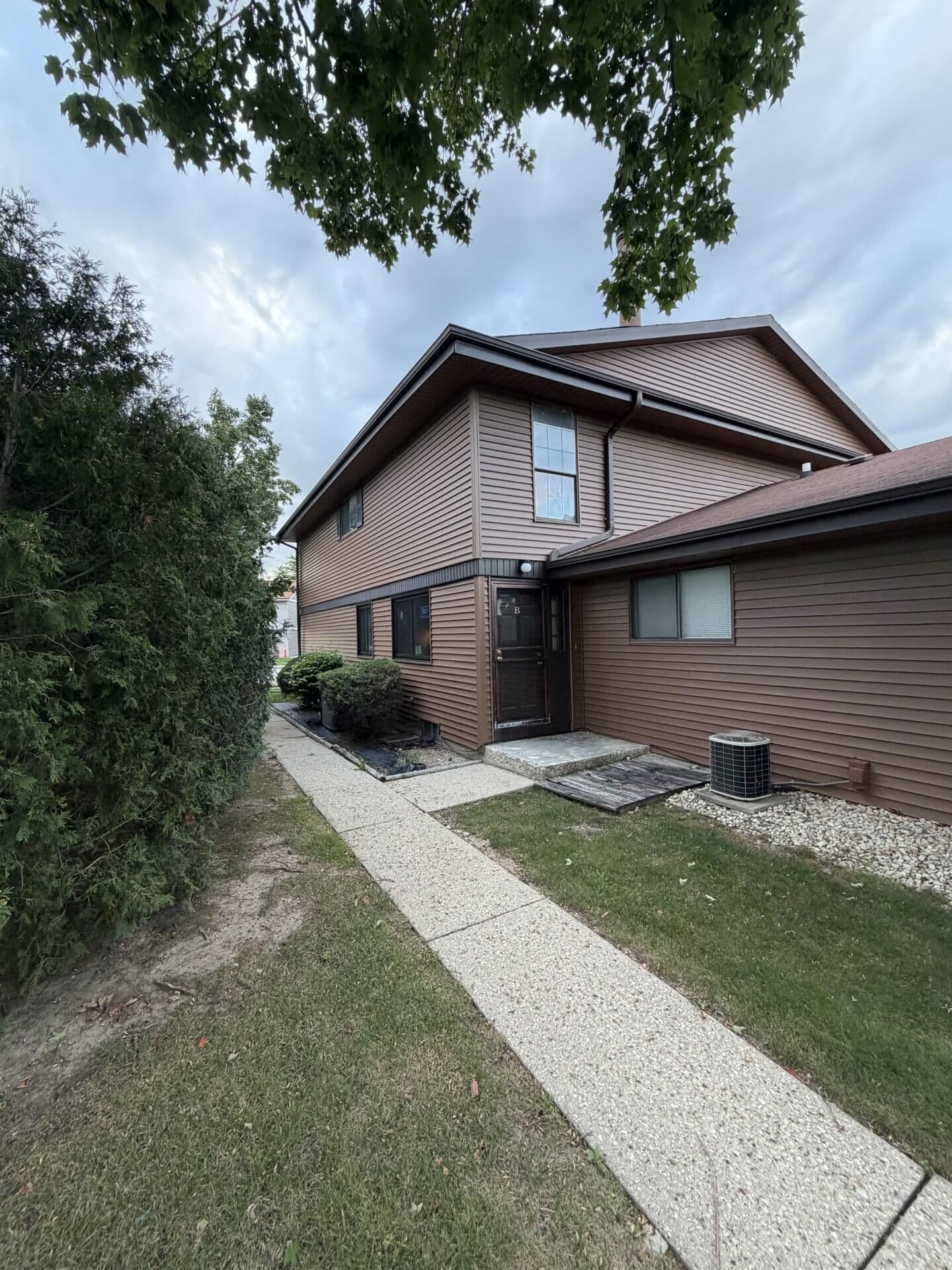6972 Raintree Ct