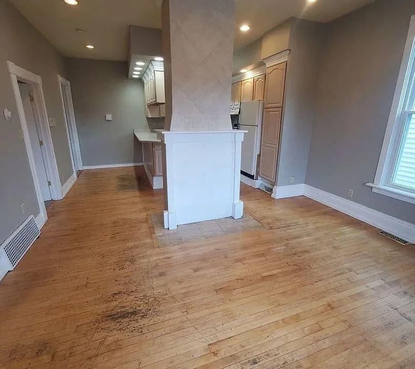2032 Michigan St