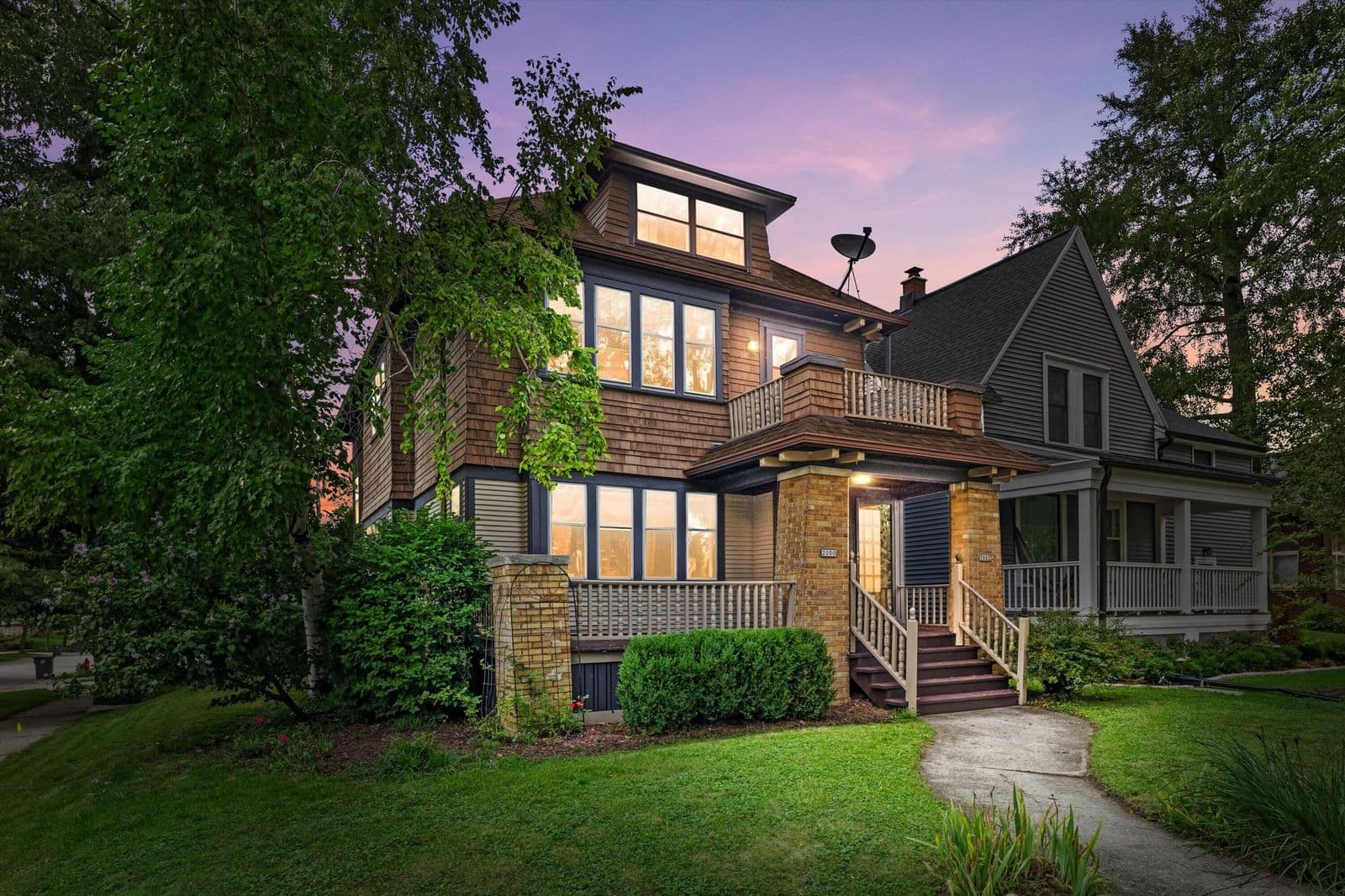 2000 Kensington Blvd