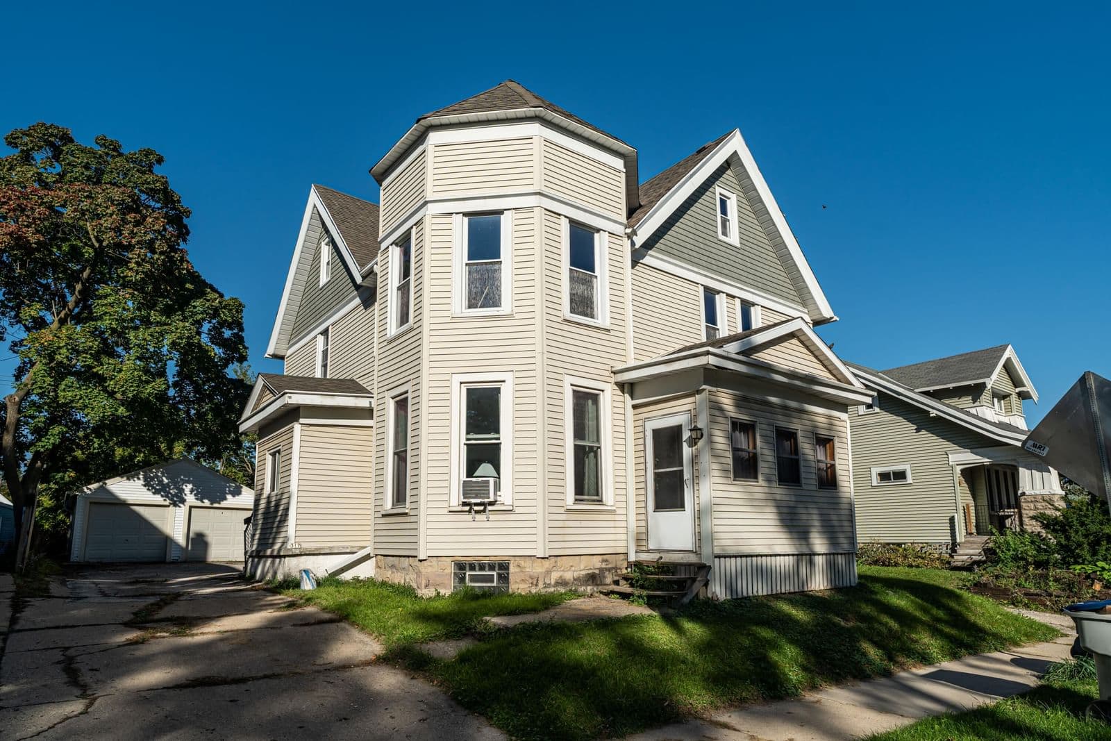 317 Hawley Rd