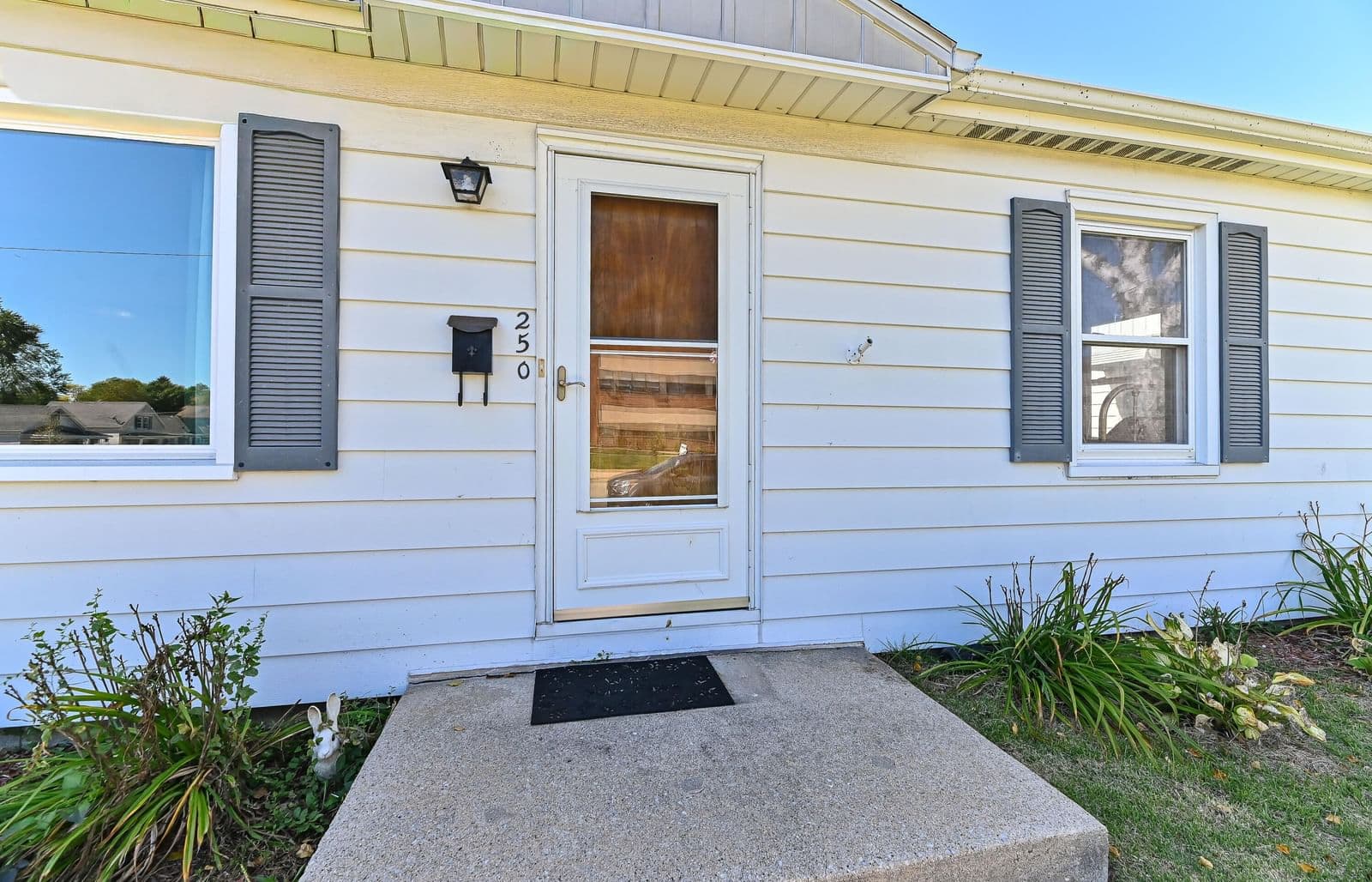 250 Luedtke Ave
