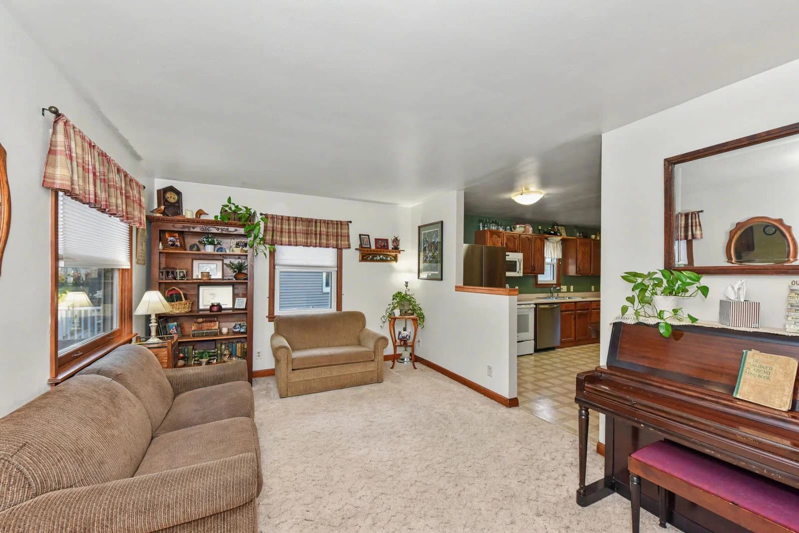 1523 Tripoli Ave