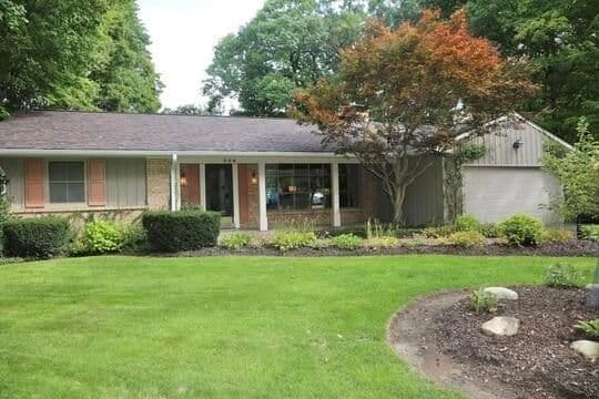 590 Ravenswood Hills Cir