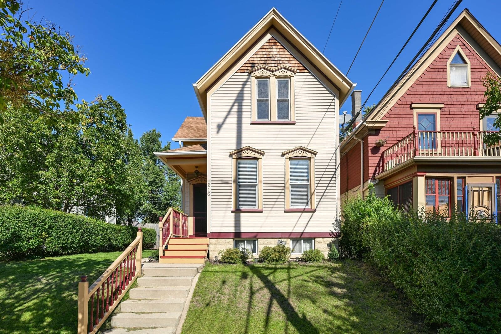 216 Garfield Ave