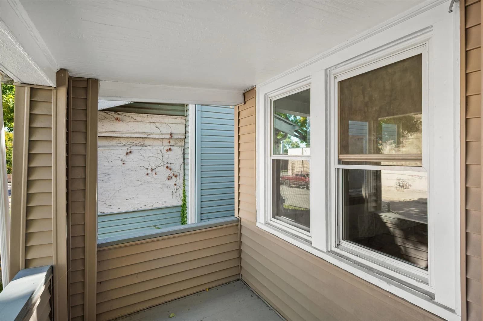 3215 Auer Ave