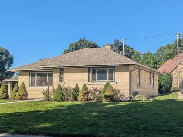 221 Story Pkwy