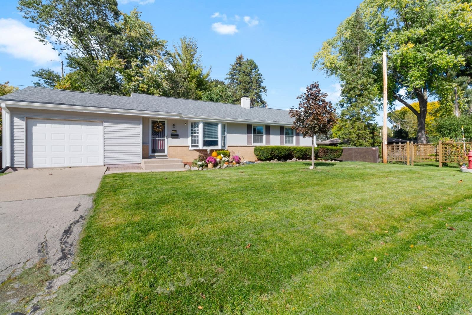 710 Theresa Ct