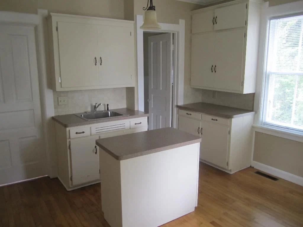 W58N421 Hilbert Ave