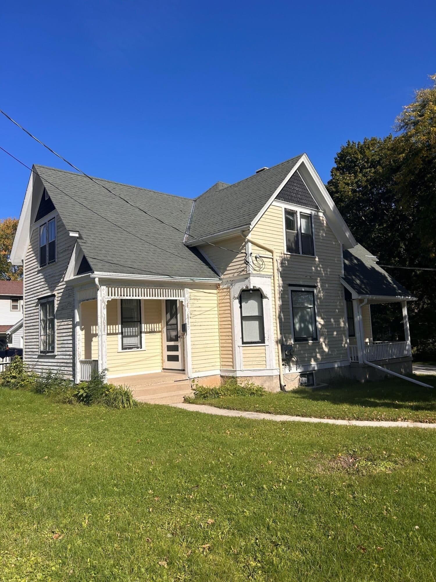 W58N421 Hilbert Ave