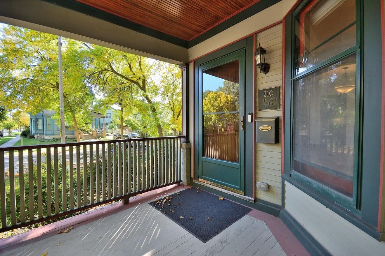 203 Lloyd St