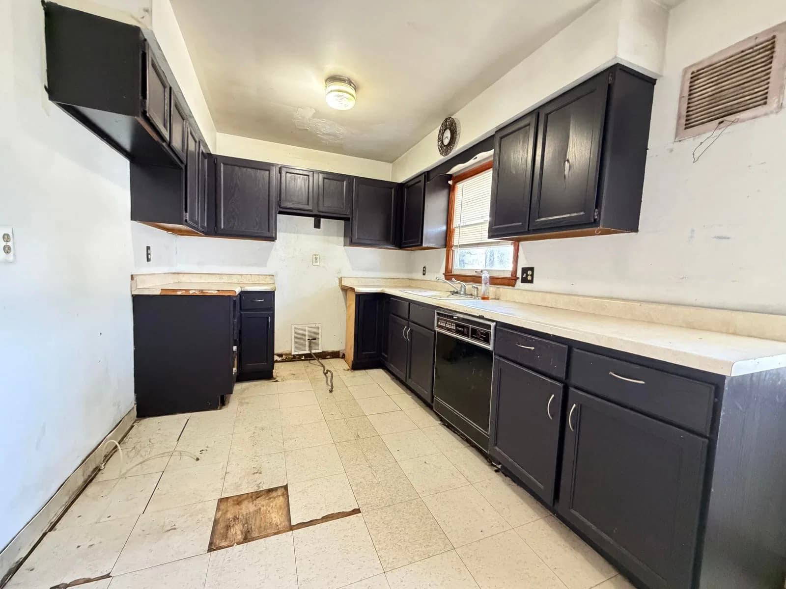 2708 High St