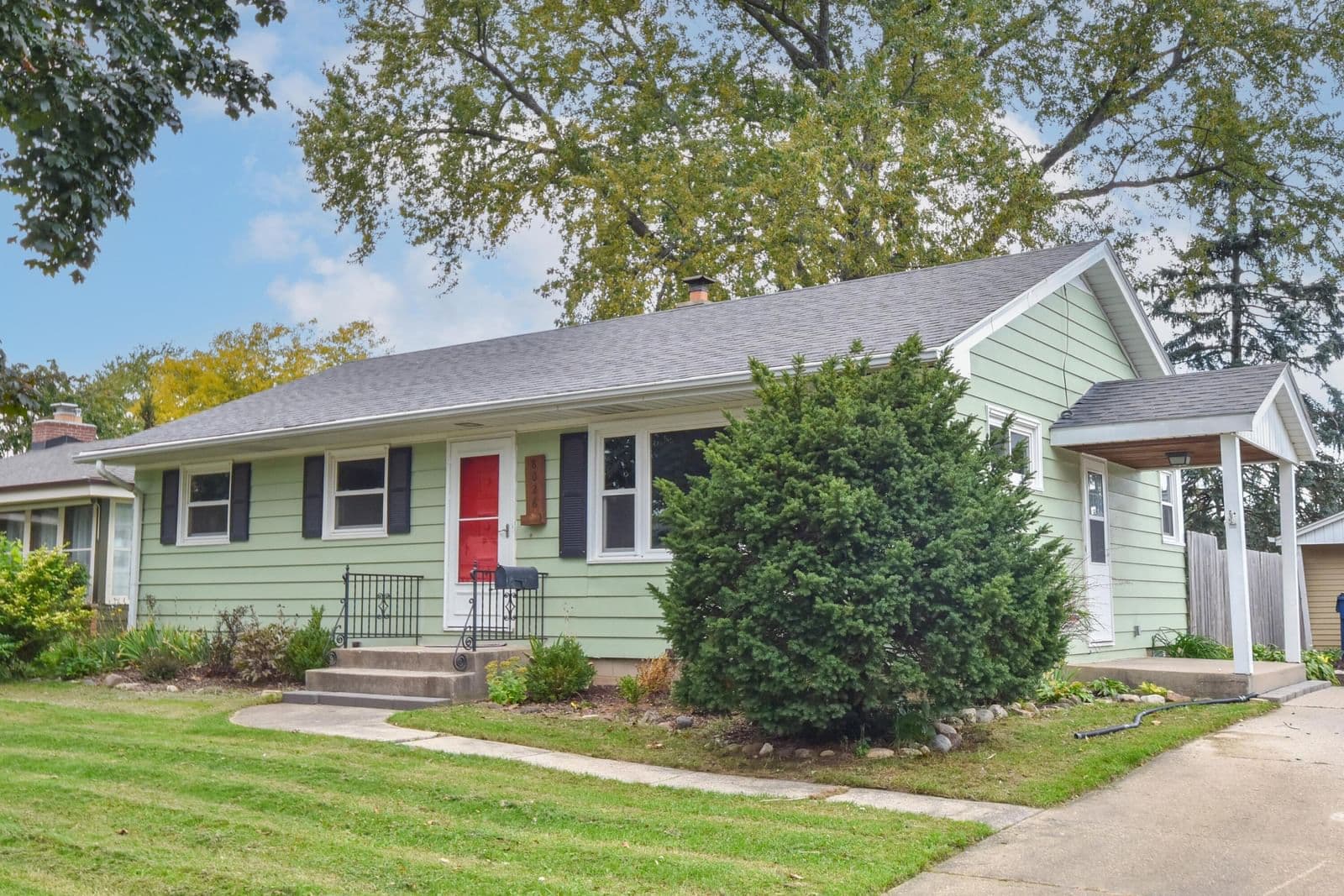 8026 Sunbury Ct
