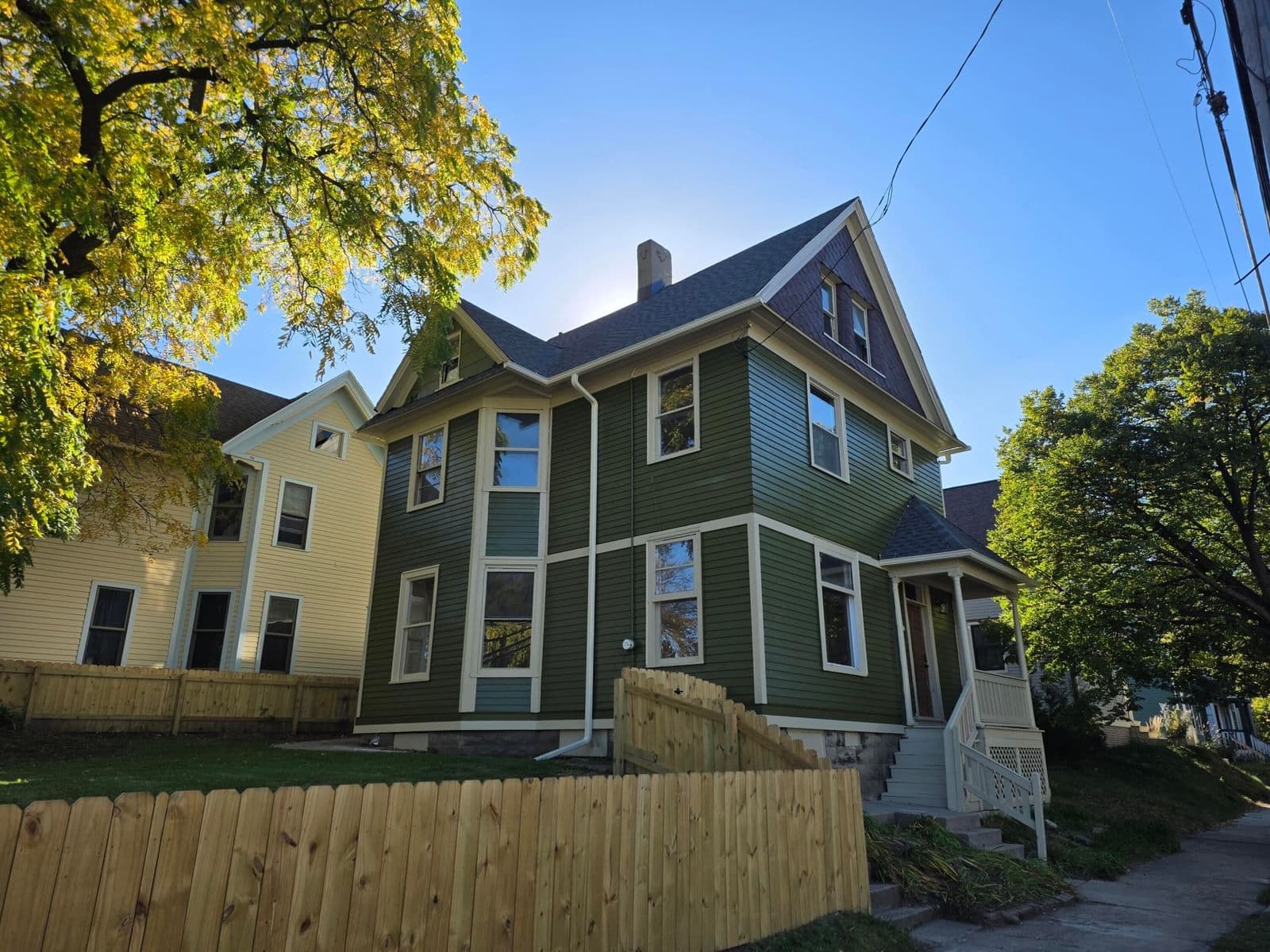 107 Brown St