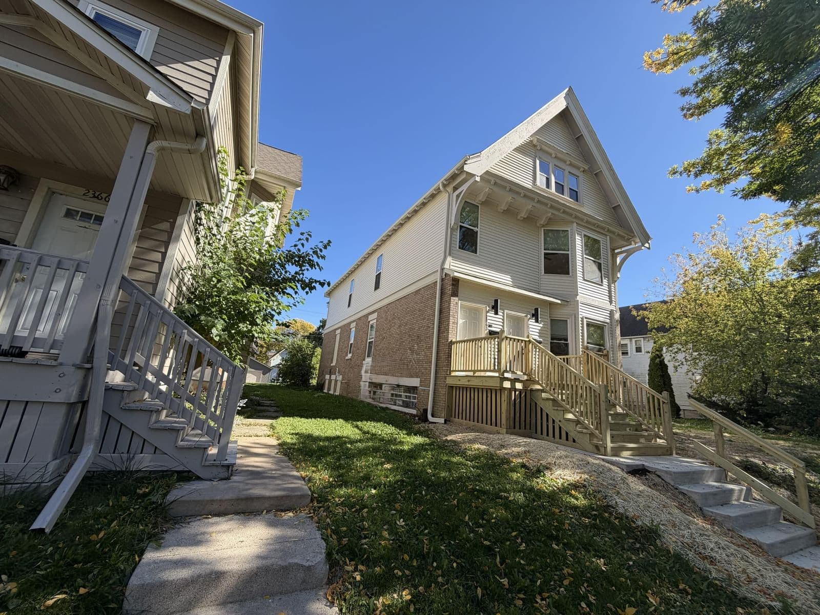 2360 Dr William Finlayson St