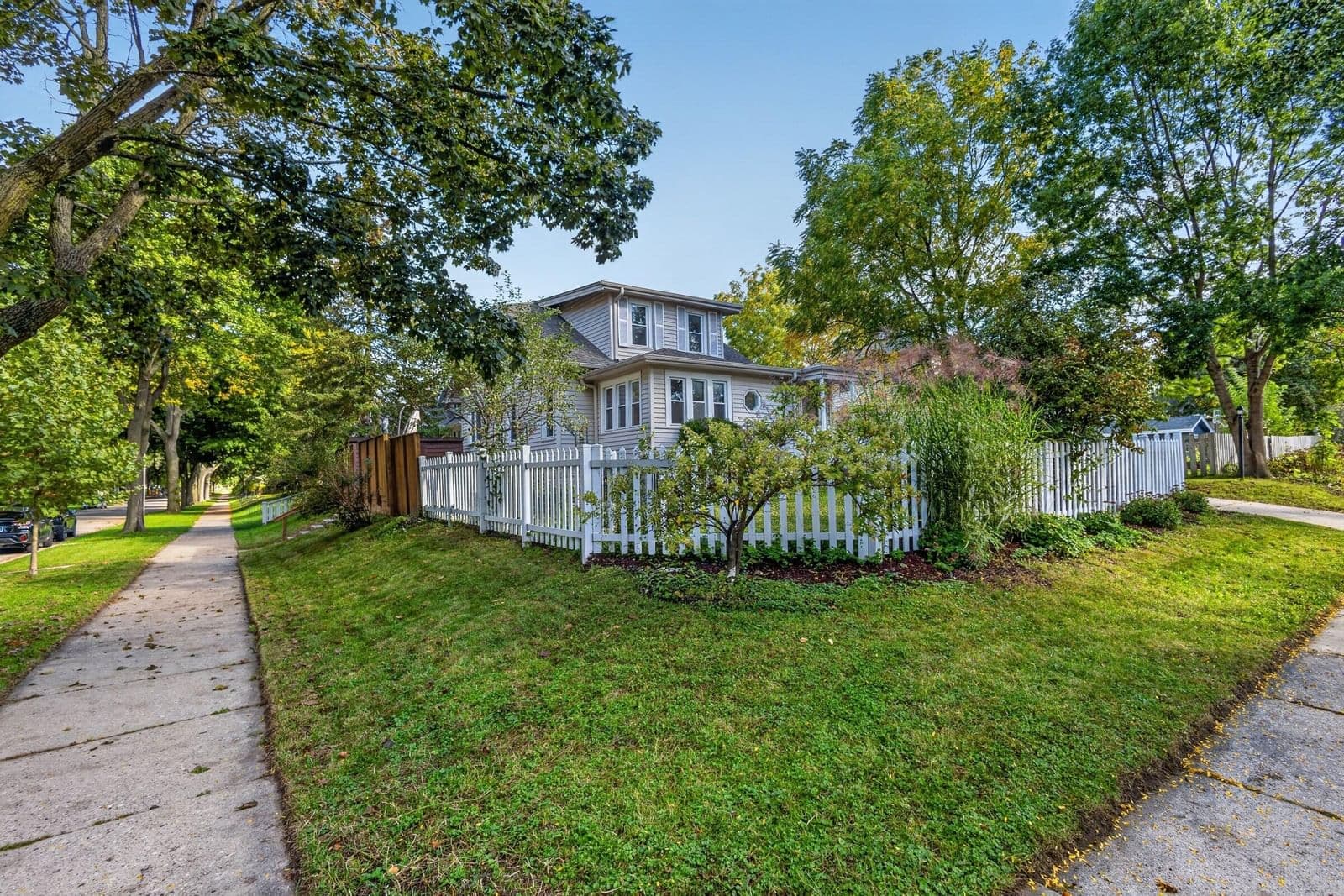 1500 Kensington Blvd