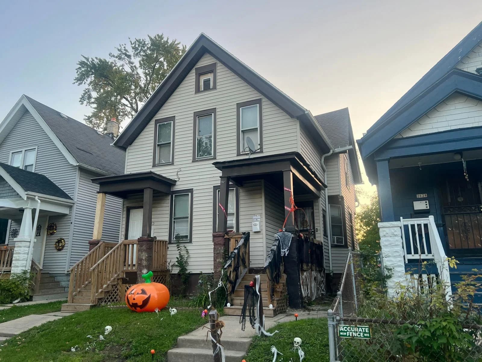 2630-2632 24th Pl