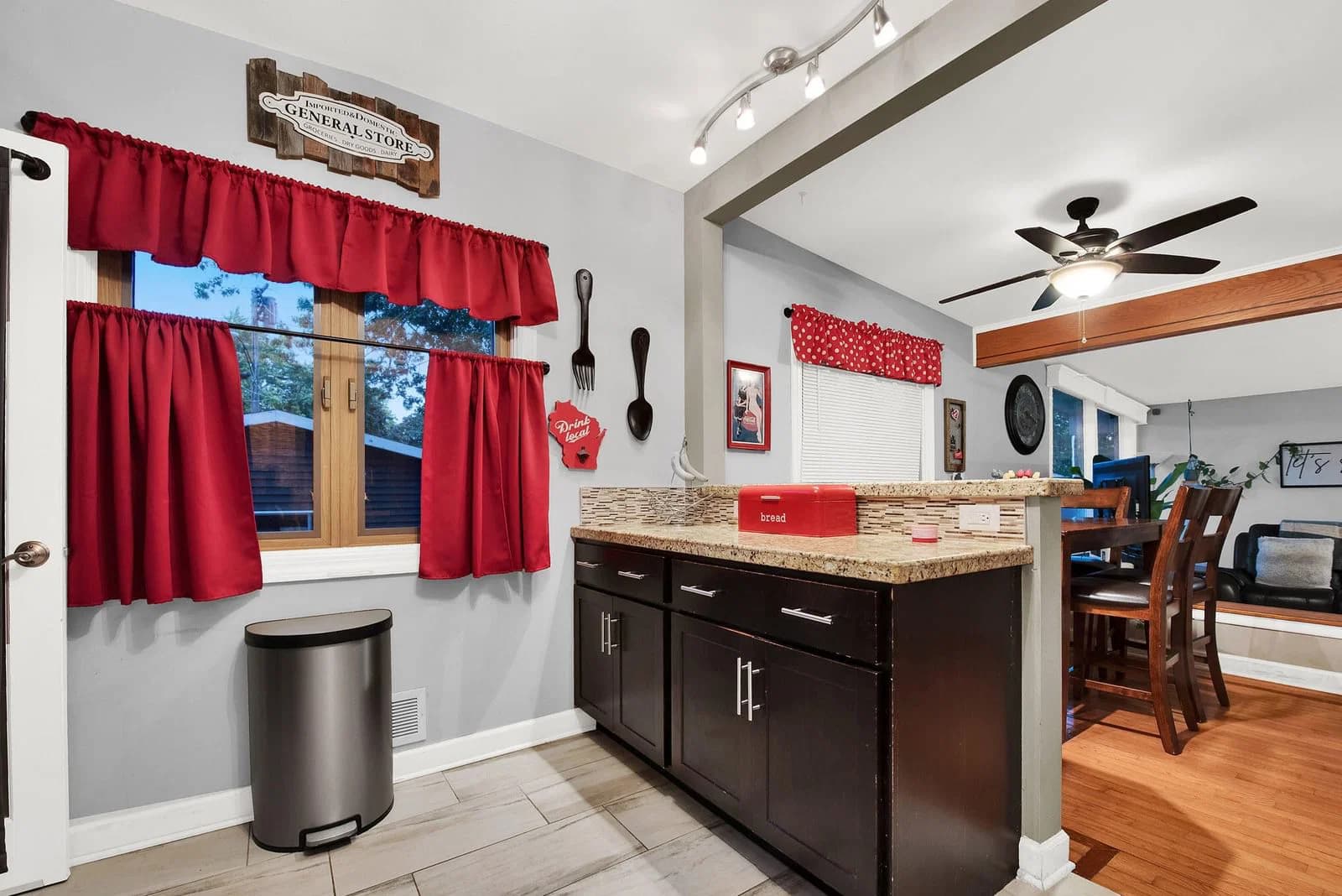5674 Honey Creek Dr