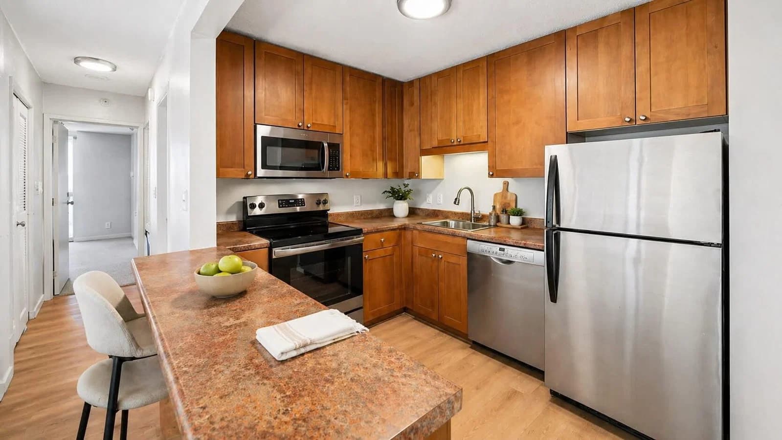 1660 Prospect Ave