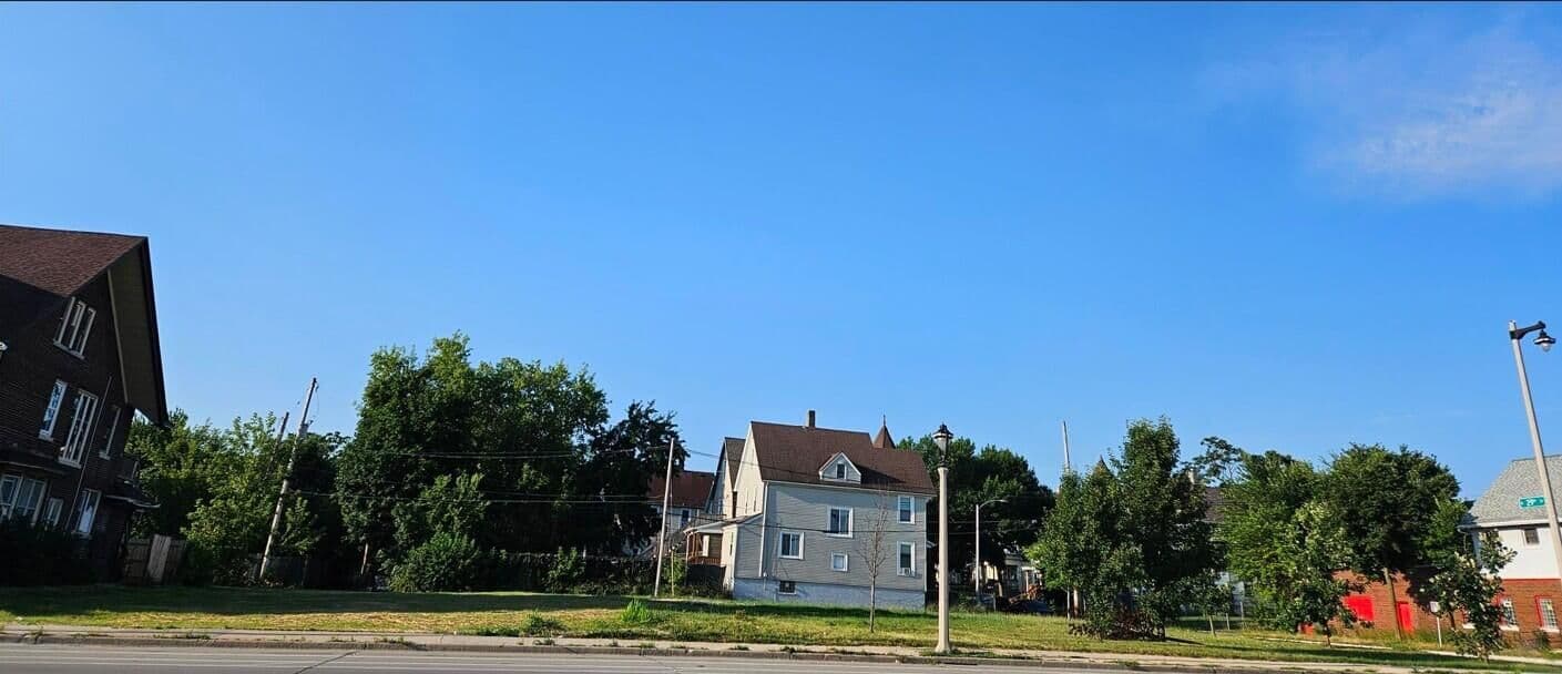 2821 -2829 North Ave
