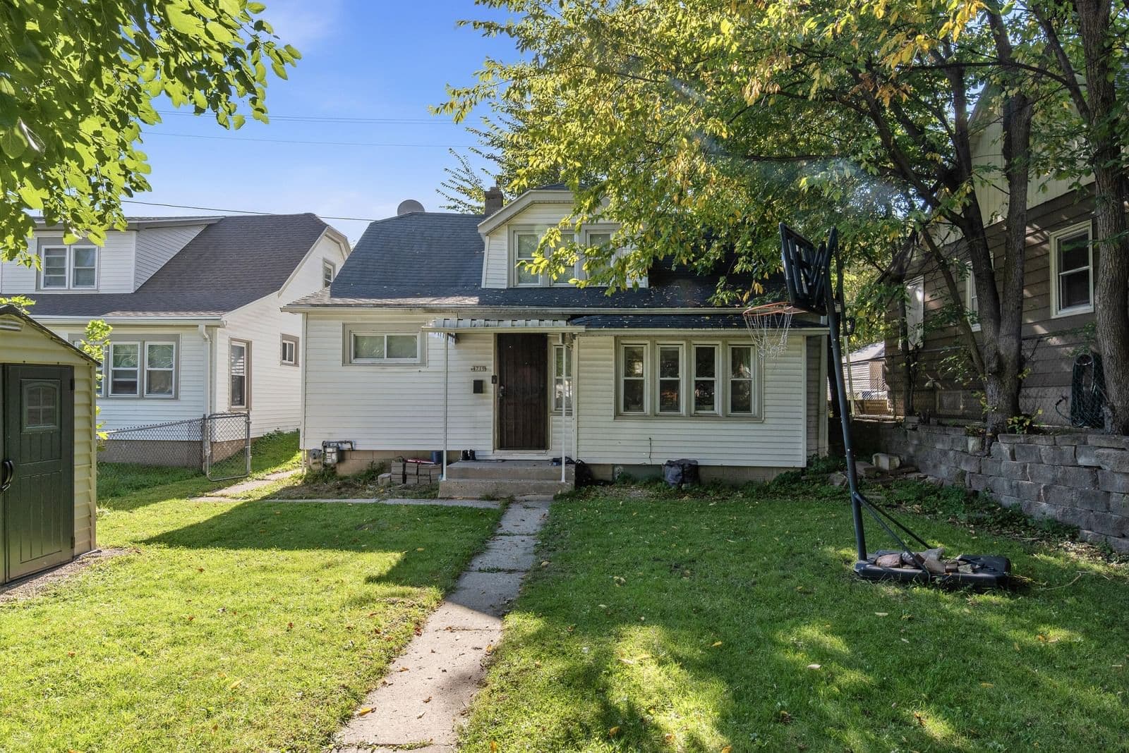 4719 Fond Du Lac Ave